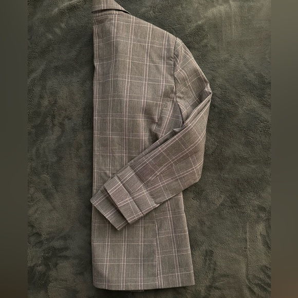 Le Chateau Plaid Blazer - Picture 3 of 7